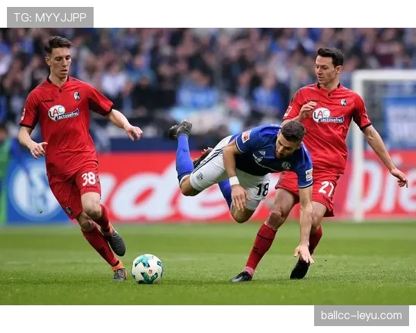 弗赖堡关键球员表现优秀，持续提升球队在联赛中的竞争力